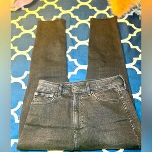 Excellent Condition Gap black Washwell Vintage Sky High rise straight jeans 29